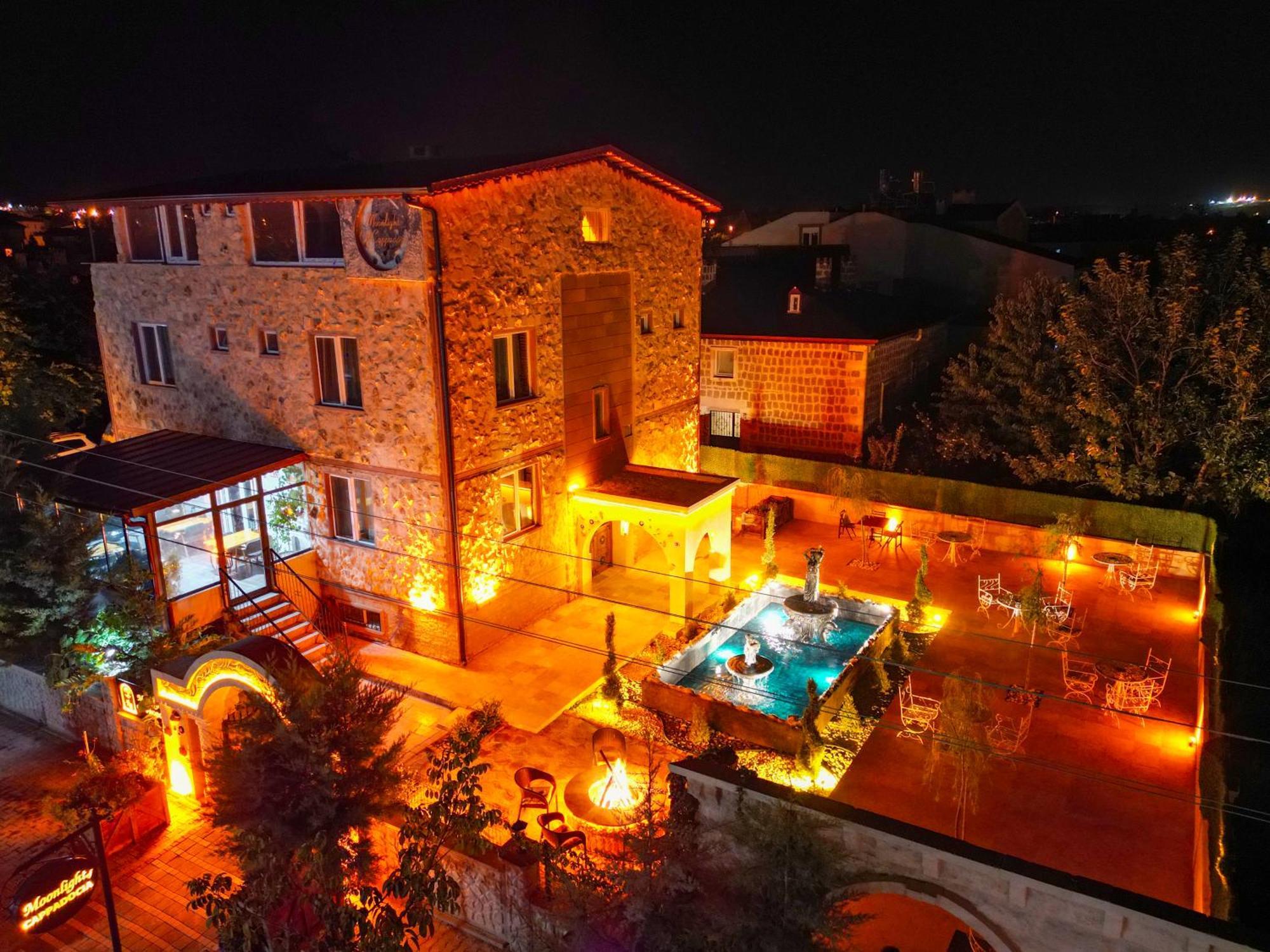 Moonlight Of Cappadocia Hotel Üchisar Bagian luar foto