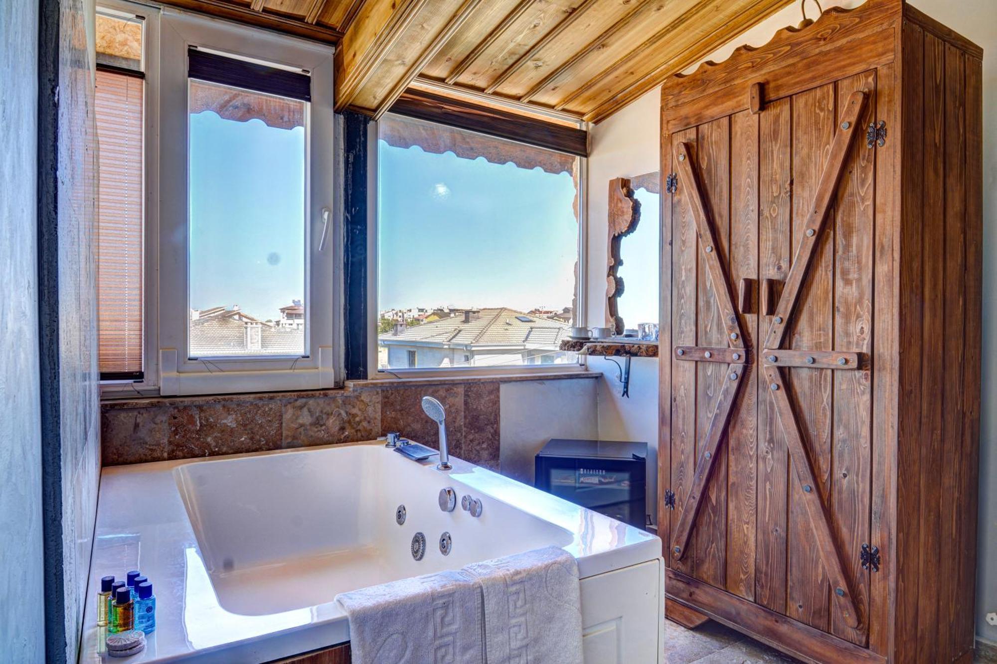 Moonlight Of Cappadocia Hotel Üchisar Bagian luar foto
