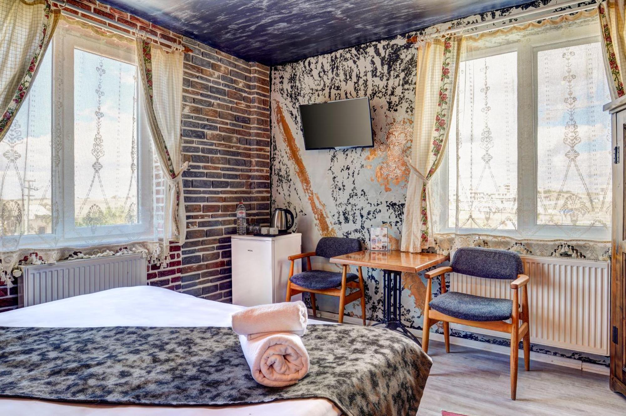 Moonlight Of Cappadocia Hotel Üchisar Bagian luar foto