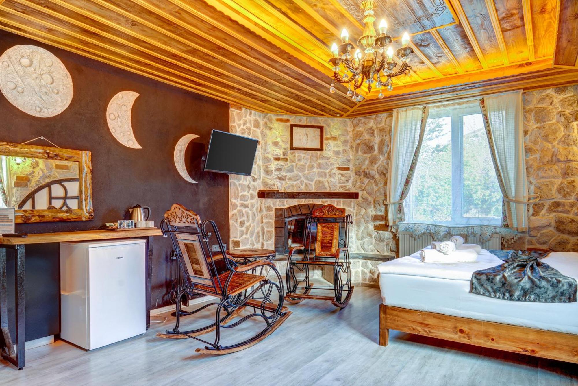 Moonlight Of Cappadocia Hotel Üchisar Bagian luar foto