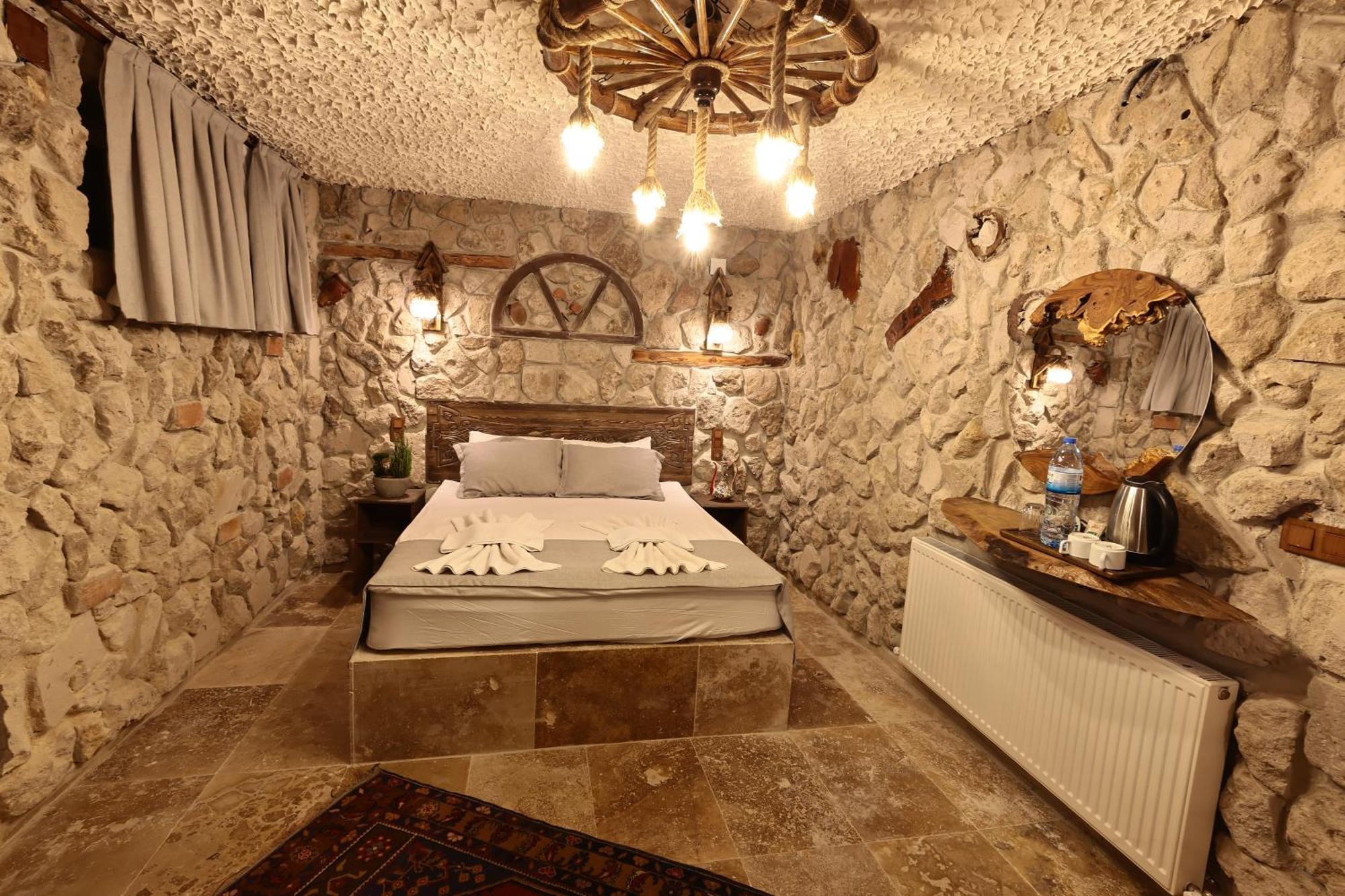 Moonlight Of Cappadocia Hotel Üchisar Bagian luar foto