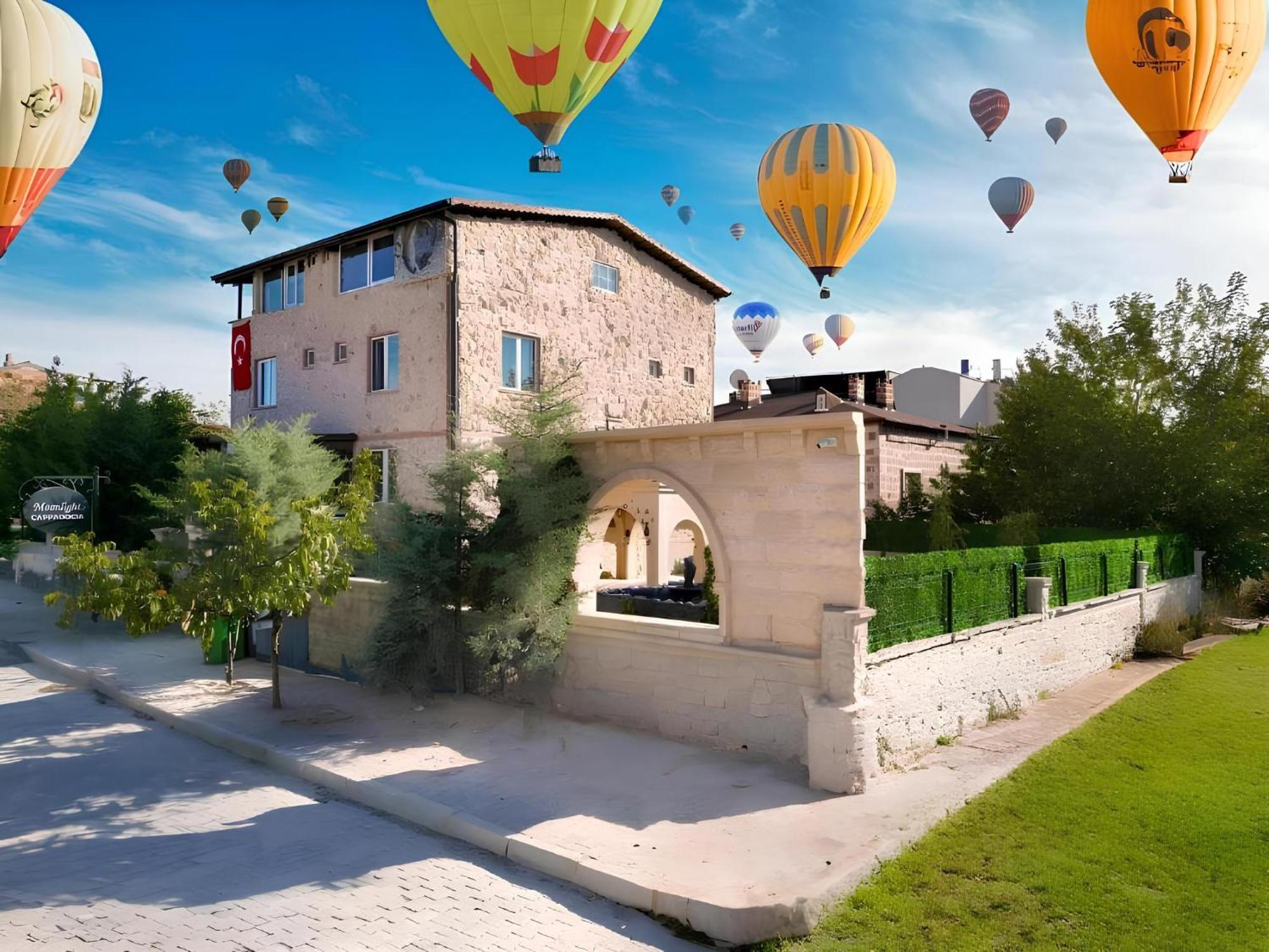 Moonlight Of Cappadocia Hotel Üchisar Bagian luar foto